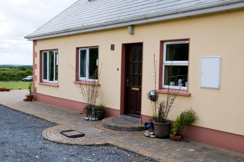 Carrick on Shannon Lake Rise Holiday Home At Kilmaddaroe الغرفة الصورة