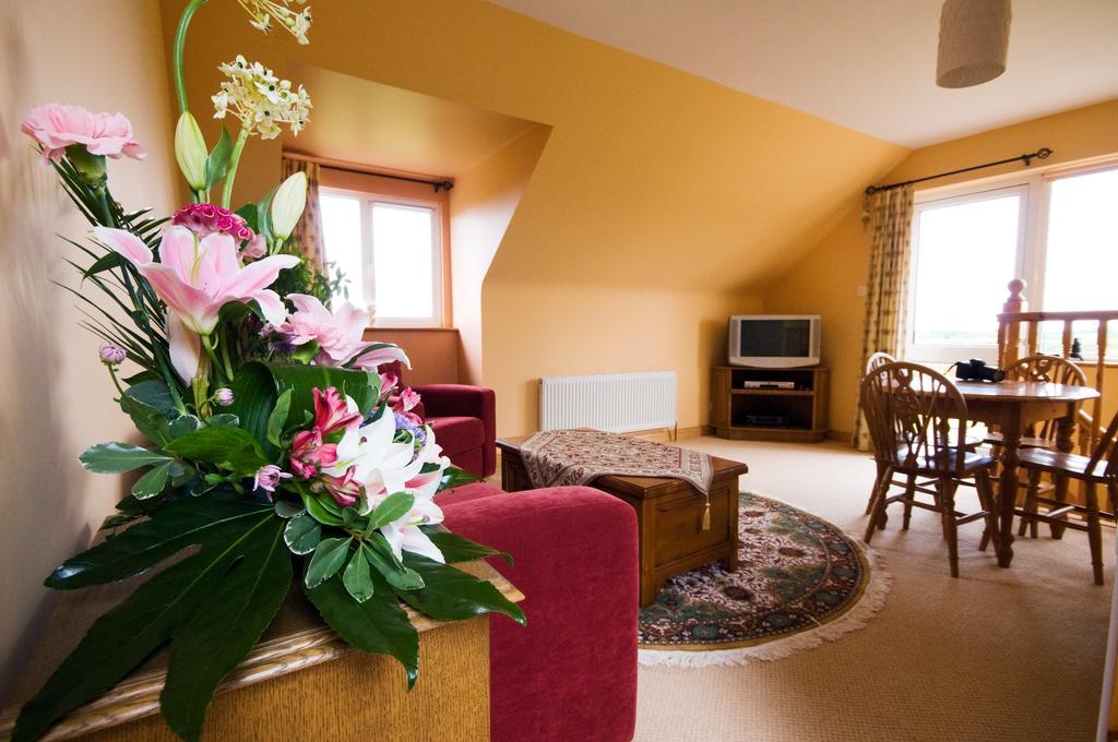 Carrick on Shannon Lake Rise Holiday Home At Kilmaddaroe الغرفة الصورة