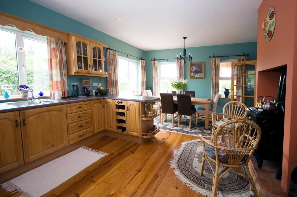 Carrick on Shannon Lake Rise Holiday Home At Kilmaddaroe الغرفة الصورة