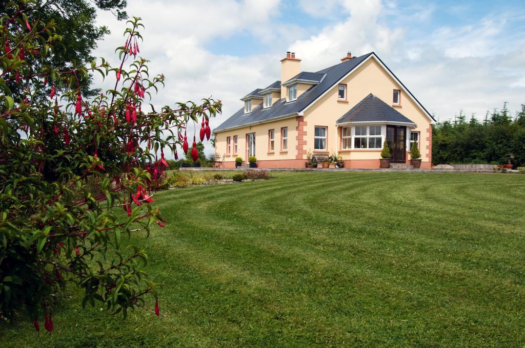 Carrick on Shannon Lake Rise Holiday Home At Kilmaddaroe الغرفة الصورة